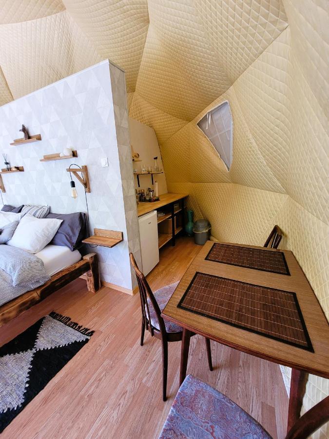Nomad Glamping Appartement Sipovo Buitenkant foto