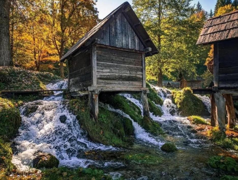 Nomad Glamping Appartement Sipovo Buitenkant foto